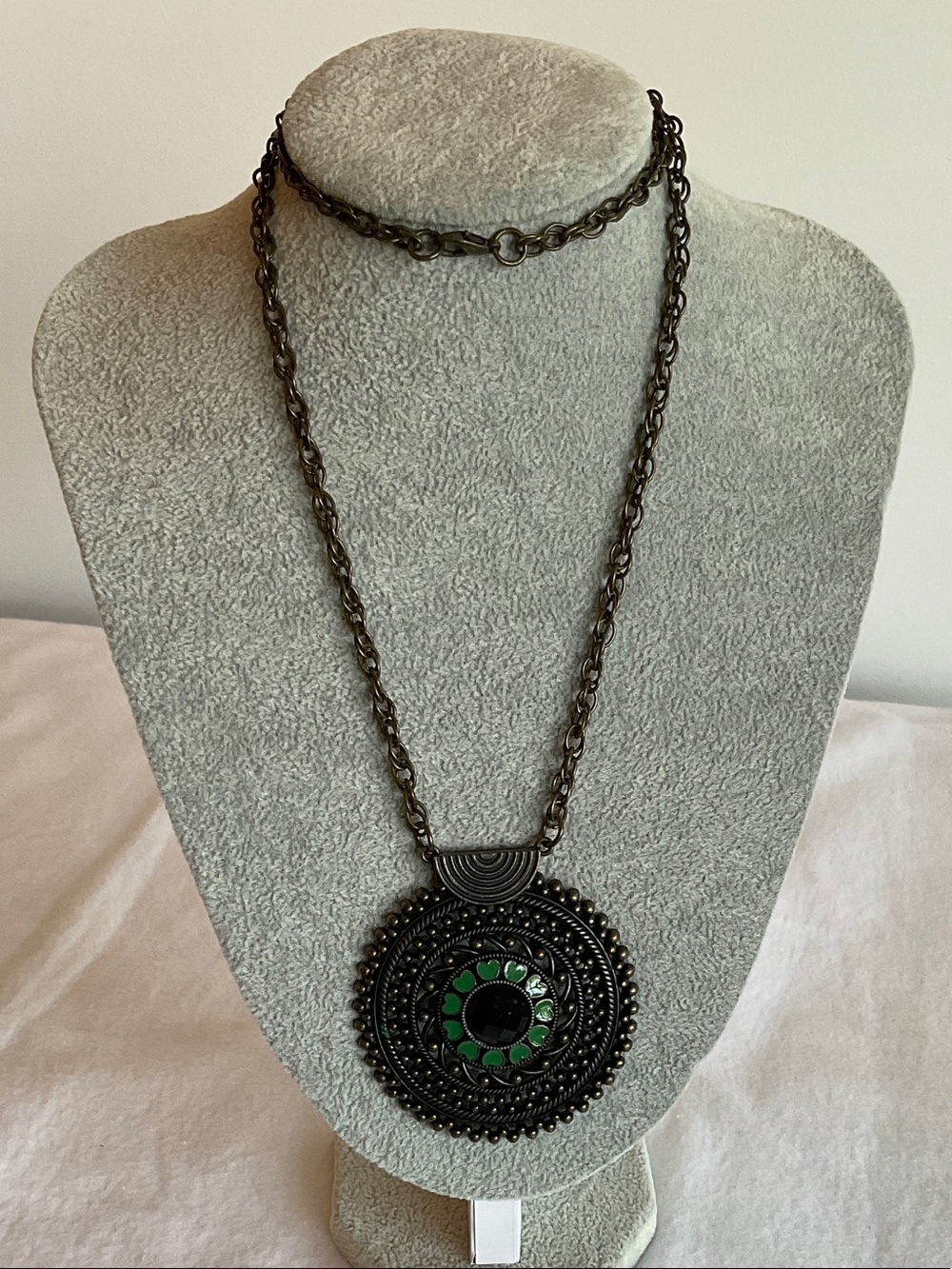 Medallion Necklace With Green Hearts
